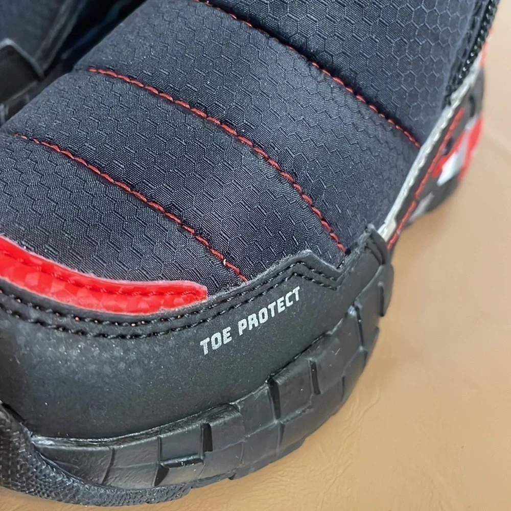 Skechers snow boots mega craft black red H2O repellent zip unisex footwear Sz 11